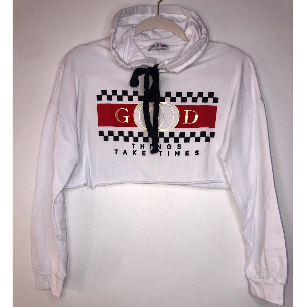 Graphic Cropped Top